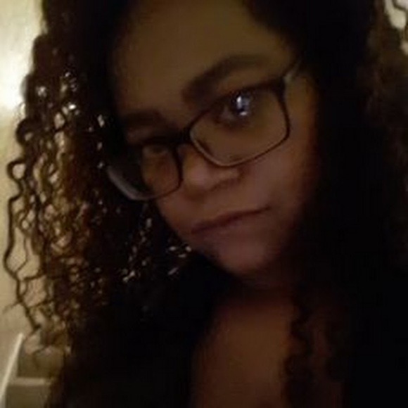 Meet your Posher, Jessica - Picture 1 of 1